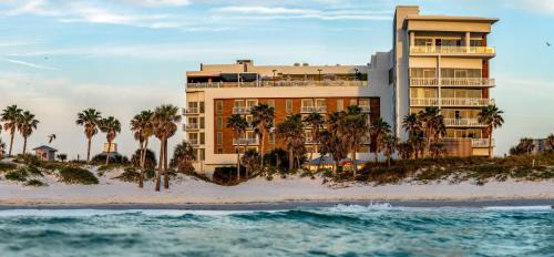 Clearwater Beach Resort | The Hiatus Clearwater Beach, Curio Collection By Hilton