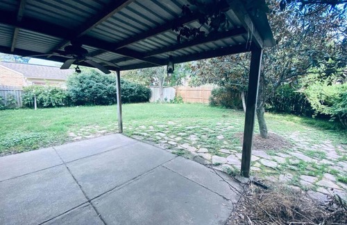 Humble House | The Hideaway 4B/2B House- 10min from IAH