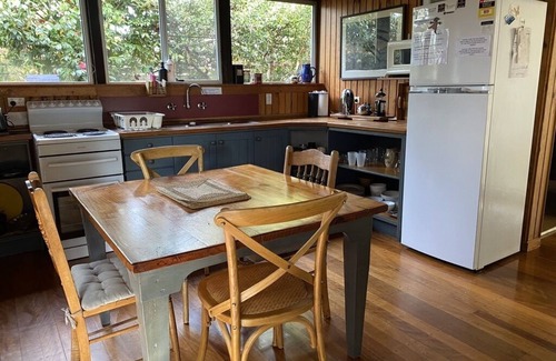 Bawley Point House | "The Hideaway", a handcrafted beach shack with modernist sensibilities. n