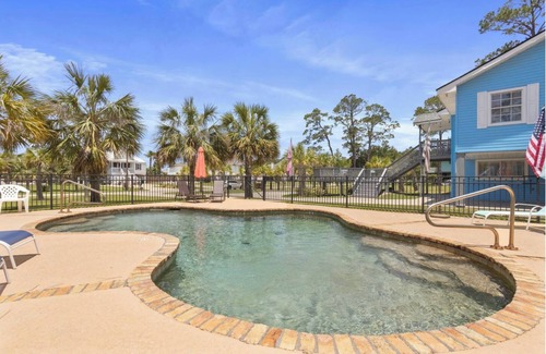 Pass Christian House | The Hideaway At Pass Christian PRIVATE POOL