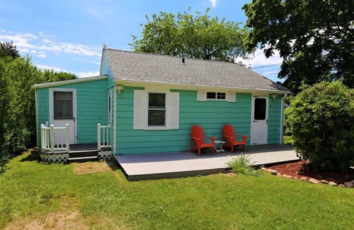 Plymouth Cottage | The Hideaway at White Horse