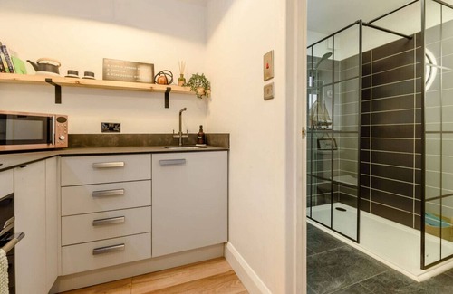 Pentregat House | The Hideaway - One Bedroom House, Sleeps 2