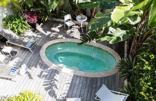 Sunshine Beach Villa | The Hill Street Villa offers private pool in stylish unit