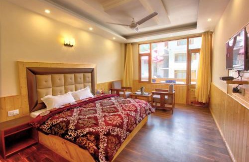 New Manali Hotel | The hill view kds