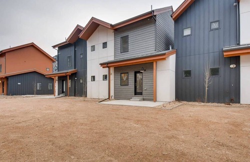 Georgetown Condo | The Hollyhock Hideaway/Close to Slopes