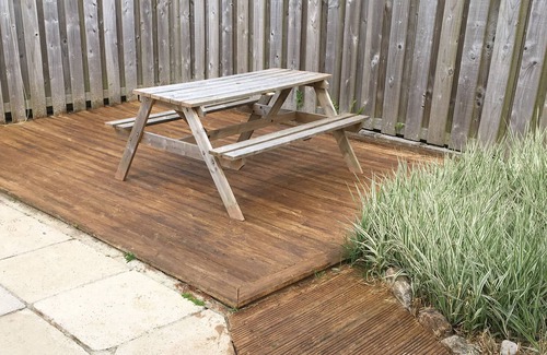 Cosheston Cottage | THE HONEYPOT, pet friendly, with a garden in Pembroke