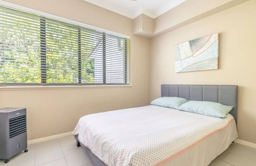 Cannonvale Apartment | The Horizon coral sea views Cannonvale
