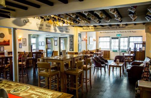 Stapleford Hotel | The Horse and Jockey