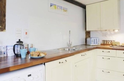 Beccles House | The Horseshoes Barn - Two Bedroom House, Sleeps 4