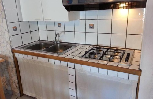 Le Forna House | The house by the sea one step away from the beach