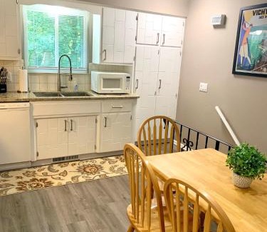 Akron House | The House Hotels- E. Turkeyfoot #2