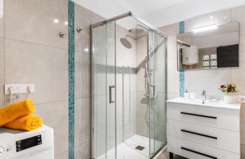 La Jaca House | The House of Rising Sun