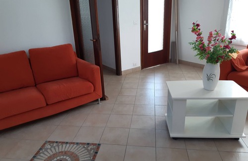 Bee House | THE HOUSE of Roncaccio