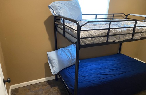 Bruno Resort | The House on the Hill - Blue Clouds Ozarks Resort