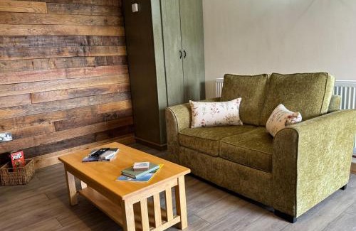 Waterlooville Apartment | The Hugo stable Cosy getaway in Hambledon