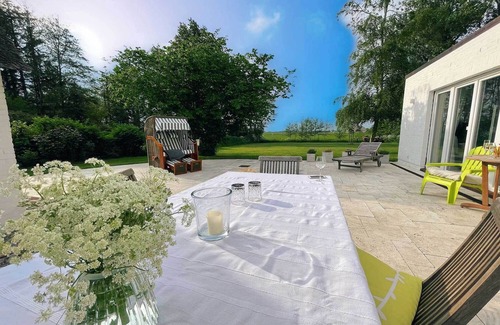 Hauert House | The Hus Paula vacation home in Tating for up to 6 people