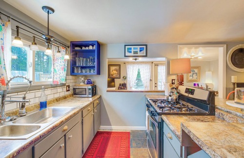 Interlochen Cottage | 'The I House' Interlochen Home w/Sauna, Fireplace
