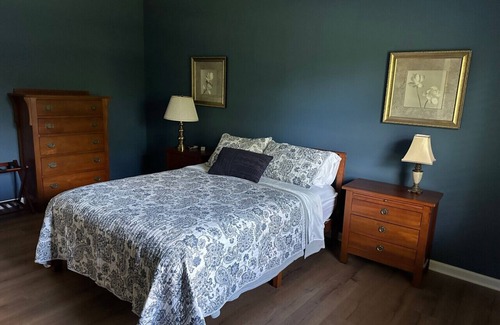 Pittstown Bed & Breakfast | The Inn at Peacfield Farms