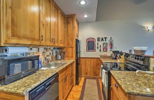 Granby Apartment | The Inn at Silver Creek Resort Retreat with Balcony!