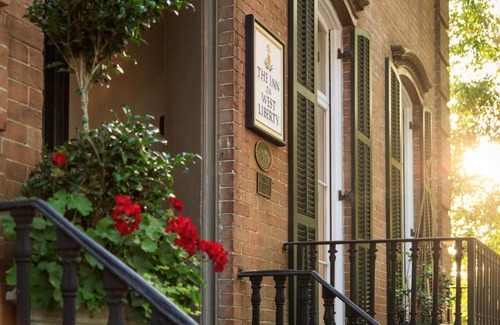 Historic Downtown Savannah Bed & Breakfast | The Inn on West Liberty