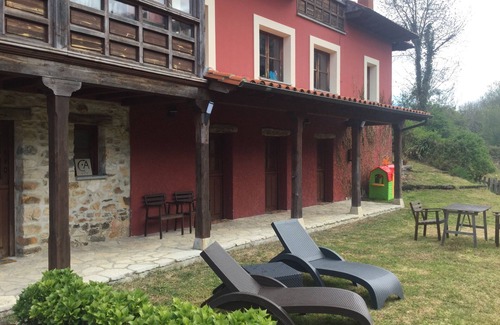 Prado Cottage | "The Interior of Gaia" a place to get lost.