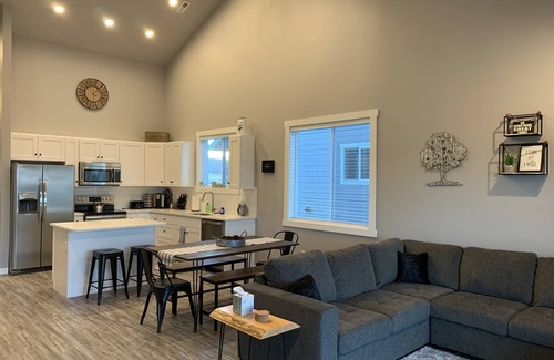 Moses Lake House | "The Irons" Fairway and Water view at Legacy Golf Resort
