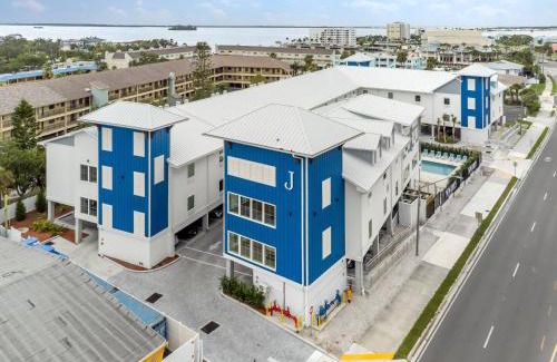 Dunedin Hotel | The J Hotel Dunedin Clearwater, an Ascend Collection Hotel