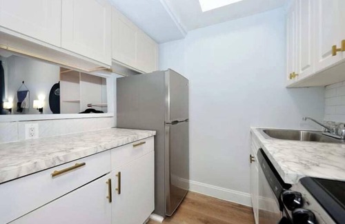 Upper East Side Apartment | The Jayden II Vibe 8739
