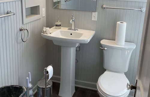 Owatonna House | The Jewel of Owatonna, 2Br, Close to DT
