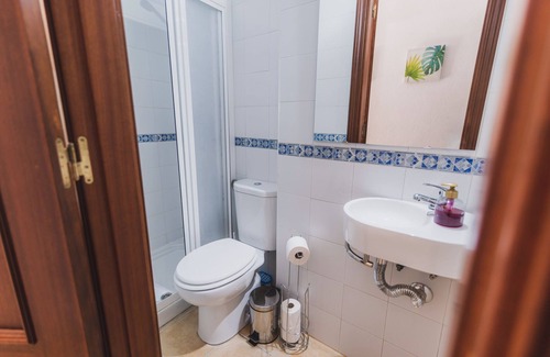 Bornos Cottage | The John Wine House is ideal for families with or without a pet.