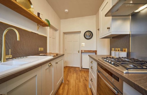 Berwick-upon-Tweed Apartment | The Jungle Nook: Romantic Haven, with a Log Burner