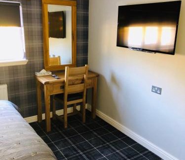 Pathhead Bed & Breakfast | The Juniperlea Inn