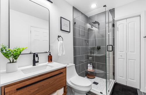 Seffner Community Alliance Apartment | The Key West Guest Suite