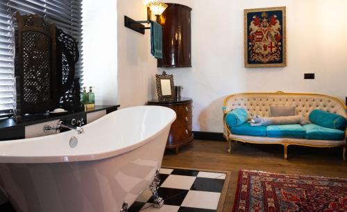 Cartmel Hotel | The Kings Arms