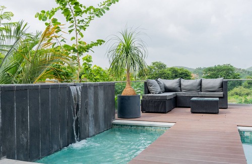Bedla Villa | The Lake Edge Villa