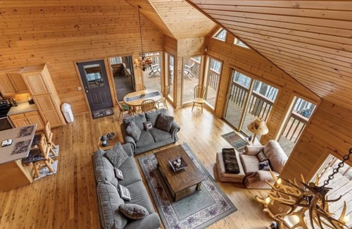 Cumberland House | The Lake Home on Beaver Dam Lake in Cumberland, Wisconsin