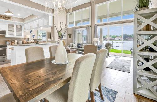 April Sound House | The Lake House