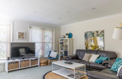 Cudmirrah House | The Lakehouse