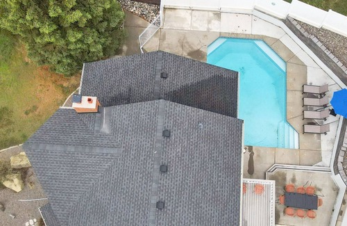 Billings House | The Lakehouse: Pool, Theater, Game Room, Lakefront