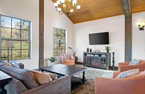 Yamhill House | The Lakehouse