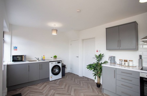 Crawcrook House | The Lampton - Modern - Gibside - Smart Tv - WIFI