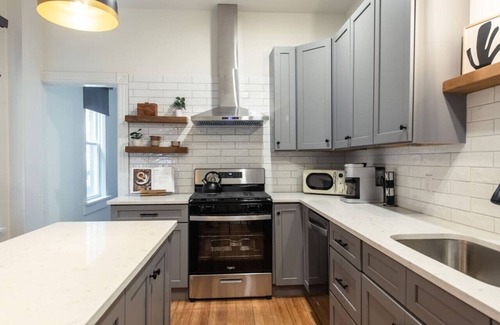 Lancaster House | The Lancastrian House | 5BR w/Historic Charm, Walk Anywhere Downtown