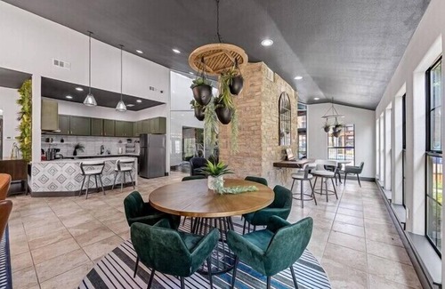 North Arlington Apartment | The Landry 178 I Spacious and Cozy 2 Bedroom 1bth