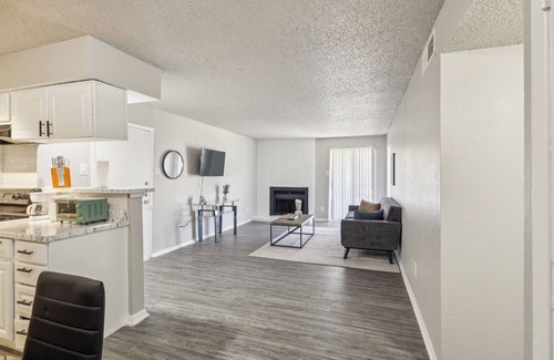 North Arlington Apartment | The Landry 178 I Spacious and Cozy 2 Bedroom 1bth
