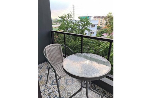 Thung Song Hong Apartment | The Lantern Suites Apartment with Maid Service