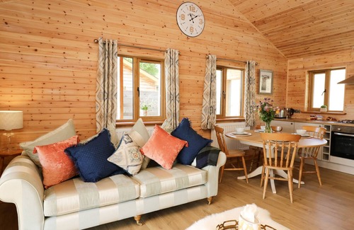 Llanidloes Cottage | The Larches