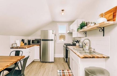 Great Falls House | The Lark’s Nest - A Gem in a Tranquil Neighborhood