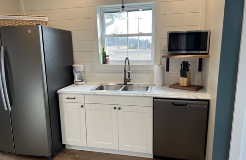 Cane Valley House | The Last Cast, *Unit B*, 1/4 mile from Green River Marina