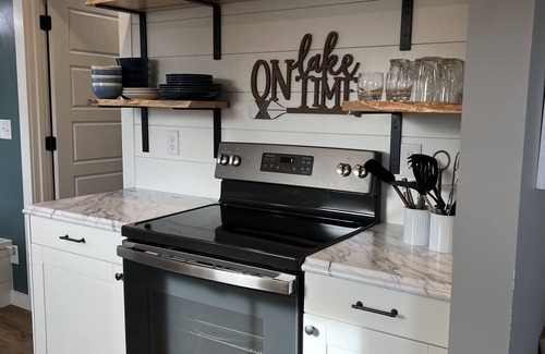 Cane Valley House | The Last Cast, *Unit B*, 1/4 mile from Green River Marina