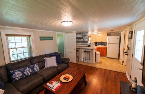 Hollands Landing House | The Last Resort at Martins Landing